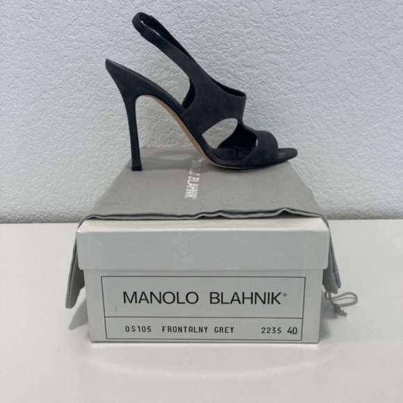 Manolo Blahnik - Picture 2 of 5